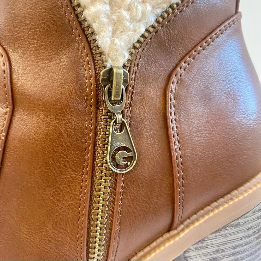 GBG G By Guess Jesera Sherpa Fleece Lined Heeled Ankle Boots Size 9.5 - Picture 9 of 9